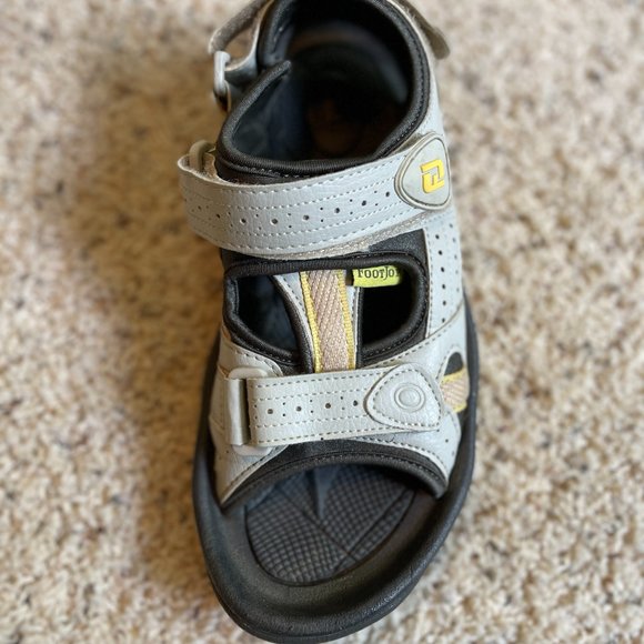 FootJoy Women’s golf sandal in light gray size 7medium. - Picture 8 of 11
